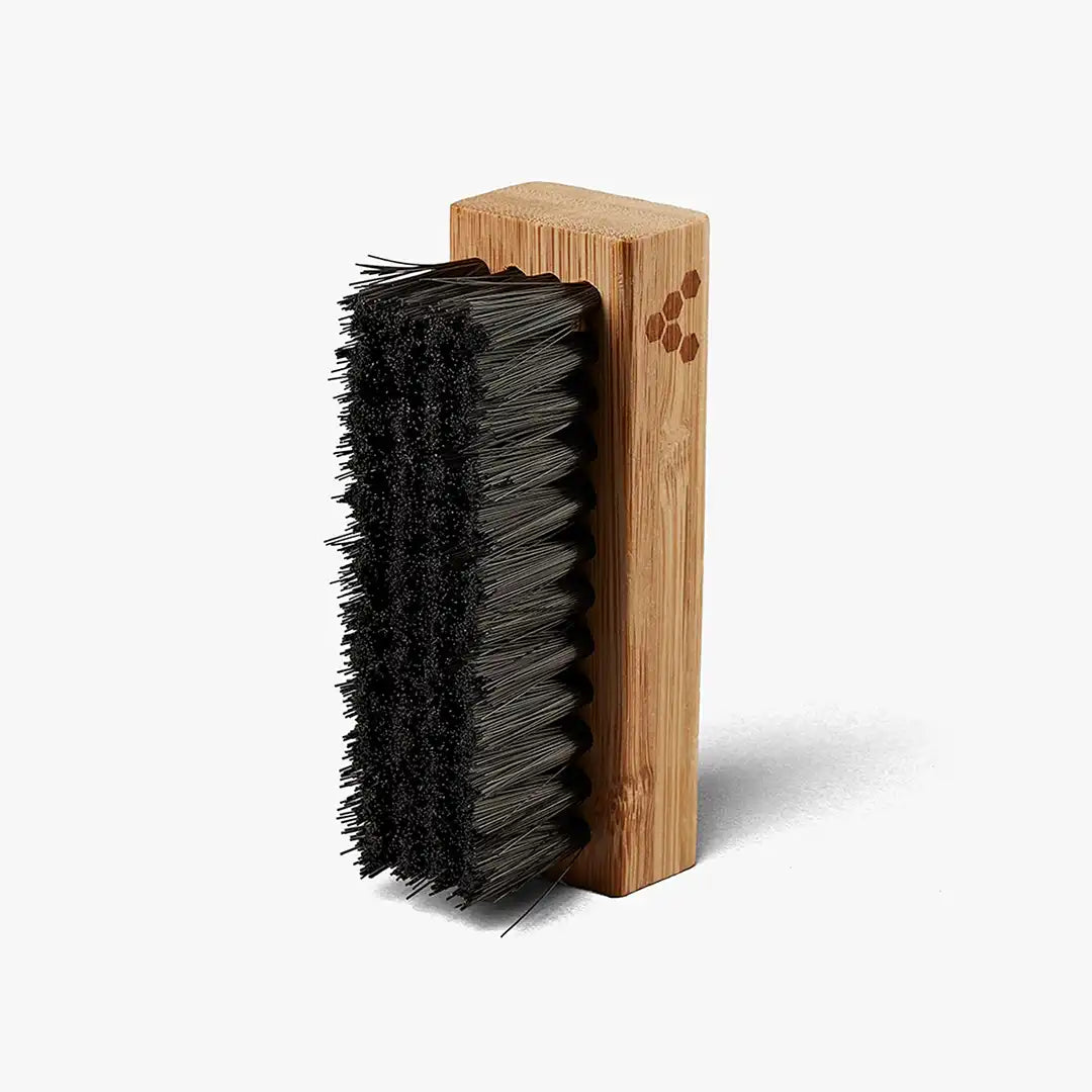 Vivobarefoot Renew: Brush
